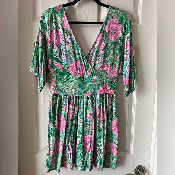 Lily Pulitzer Parigi Romper in BLUE HORIZON
COMING IN HOT - Picture 5 of 8